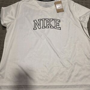 Nike White T-Shirt